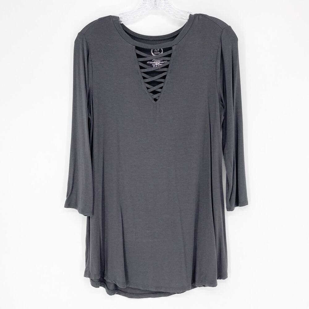 Maurices 24/7 Long Sleeve Soft Stretchy Gray Top Size Medium